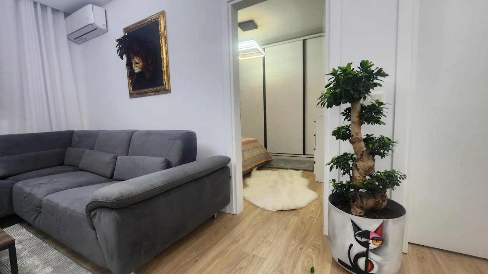 Alcatraz Apartment Durres 0*,  Albania
